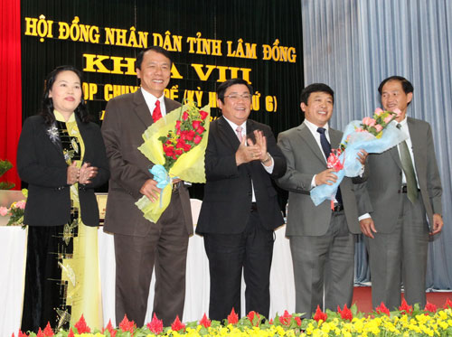 Đ/c Đoàn Văn Việt được bầu giữ chức Phó Chủ tịch UBND tỉnh Lâm Đồng nhiệm kỳ 2011-2016