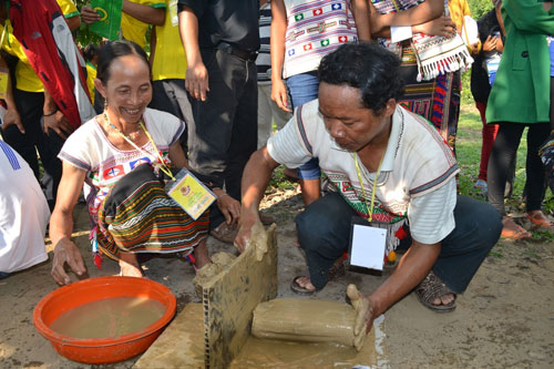 Nặn đất