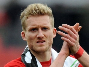 &quot;Hàng Đức&quot; thành thời thượng, Chelsea có Schurrle