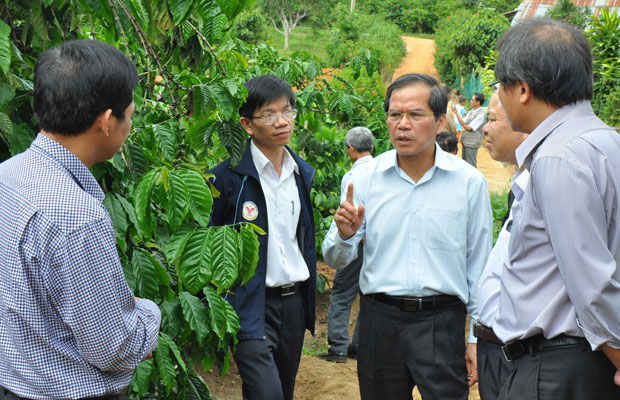 Thường trực Tỉnh ủy làm việc tại huyện Di Linh