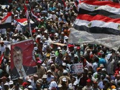 Biểu tình ủng hộ Tổng thống bị phế truất Mohamed Morsi ở Cairo ngày 13/7. (Nguồn: AFP/TTXVN)