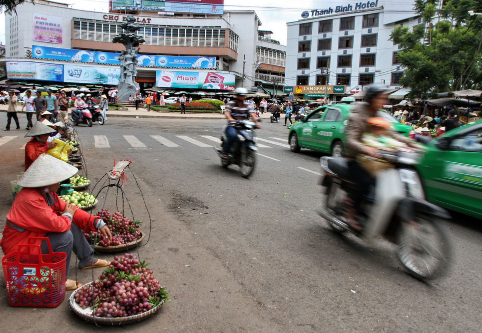 Một du khách bị đánh khi mua đặc sản Đà Lạt