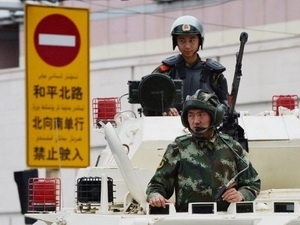  Quân đội Trung Quốc triển khai gìn giữ hòa bình ở Tân Cương (Nguồn: AFP)