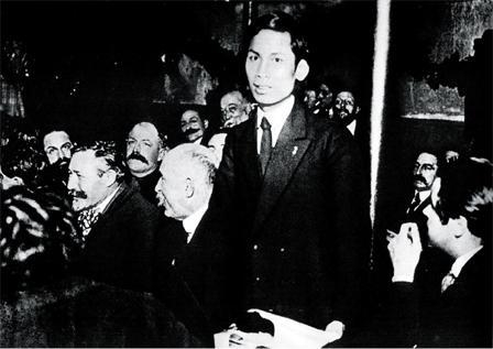 Nguyễn Ái Quốc tại Đại hội Tua - Đại hội thành lập Đảng Cộng sản Pháp (1920)