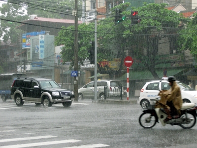 Từ gần sáng và ngày 17/9, các khu vực thuộc Đông Bắc Bộ, trong đó có Hà Nội sẽ có mưa rào và dông