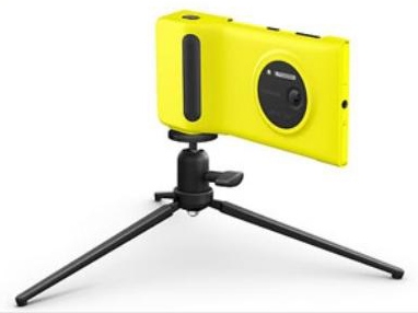 Camera Grip hỗ trợ chụp ảnh chuyên nghiệp cho Lumia 1020. (Ảnh: Nokia Vietnam)