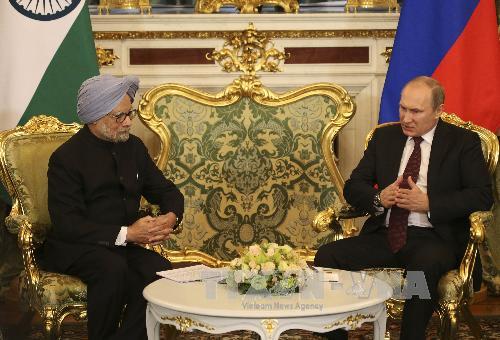 Cuộc hội đàm giữa Tổng thống Nga Vladimir Putin (phải) và Thủ tướng Ấn Độ Manmohan Singh tại điện Kremlin (Nguồn: AFP/TTXVN)