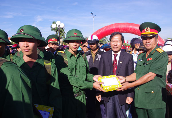 Đổi mới, nâng cao chất lượng tuyển quân 2013