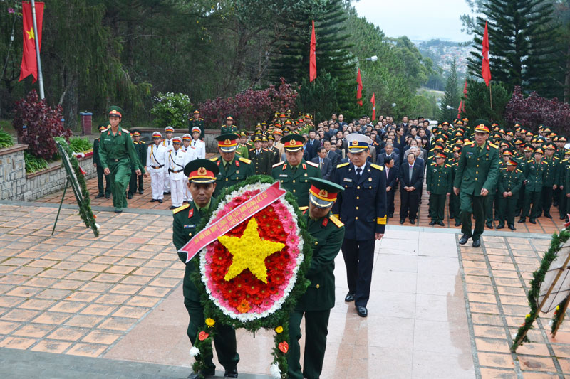 Ấm áp đêm &quot;Hoa hồng đồng đội&quot;