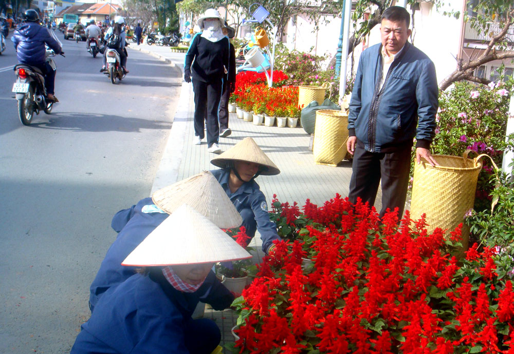 Người góp phần tô điểm thành phố Festival Hoa