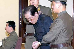 Hé lộ biện pháp nhà lãnh đạo Kim Jong Un xử tử ông chú