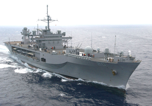 Tàu chỉ huy USS Mt. Whitney của Hạm đội 6 Mỹ. Ảnh: US Navy