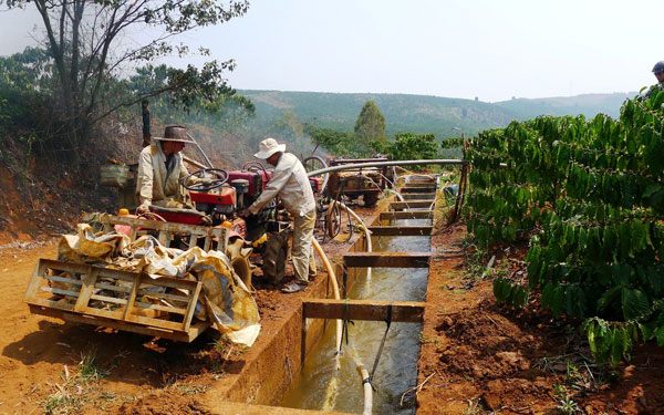 Bảo Lâm giúp dân "đón hạn"