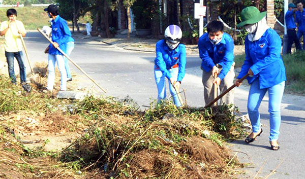 Thanh niên Đạ Huoai chung tay bảo vệ môi trường