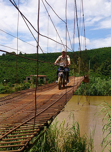 Cầu treo Kim Thanh (TP Bảo Lộc)