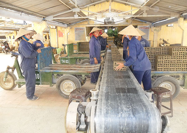 Liên đoàn Lao động tỉnh: Đẩy mạnh các phong trào thi đua