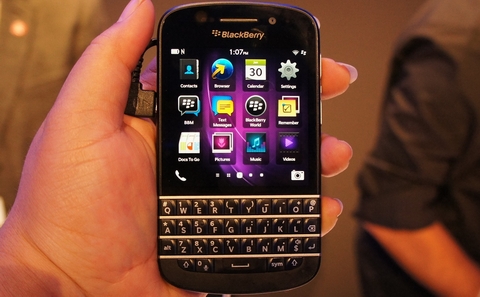 BlackBerry Q10 &quot;đổ bộ&quot; với giá rẻ bất ngờ