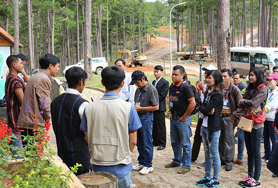 Hướng dẫn du khách trước khi thực hiện tour du lịch rừng ở VQG Bidoup - Núi Bà