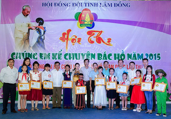 Hội thi "Chúng em kể chuyện Bác Hồ"