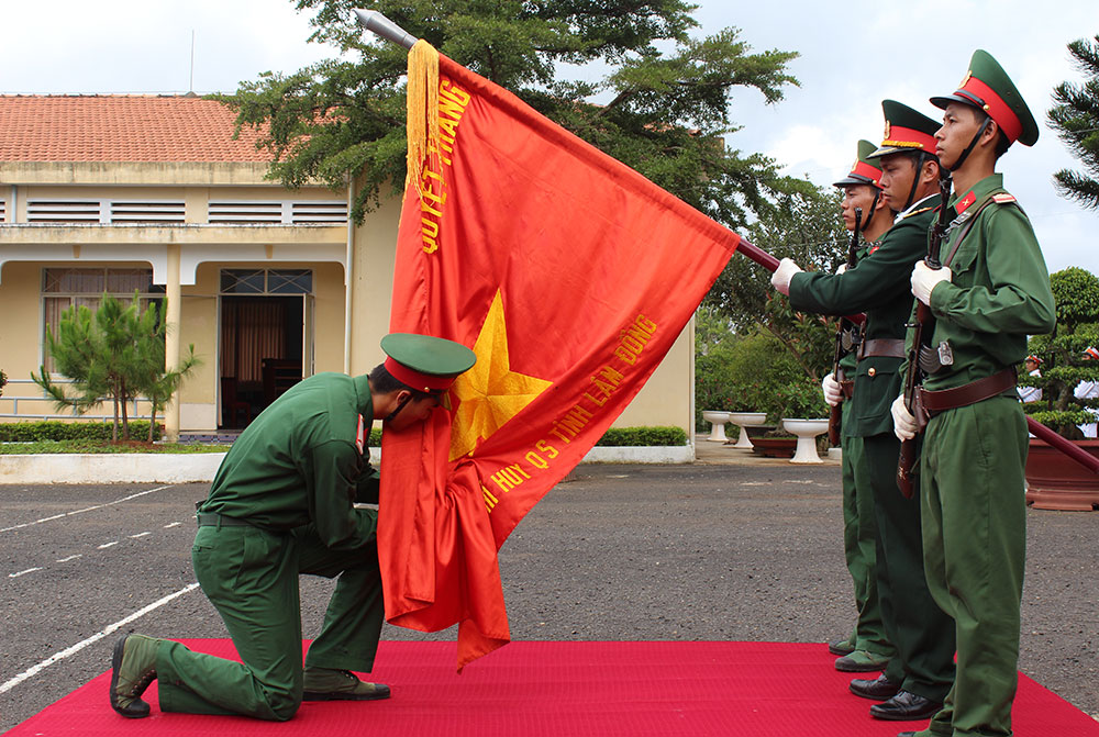 50 chiến sỹ mới làm lễ tuyên thệ