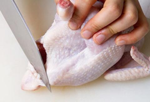 6 bộ phận của gà nếu ăn sẽ &quot;cực hại&quot; tới sức khỏe