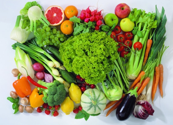 Ăn rau xanh để tăng cường sức đề kháng và chống lạnh.