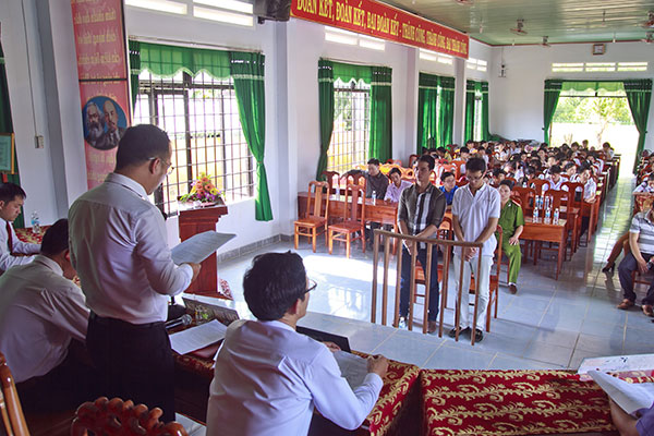 Phiên tòa giả định tổ chức tại xã Gia Viễn, huyện Cát Tiên