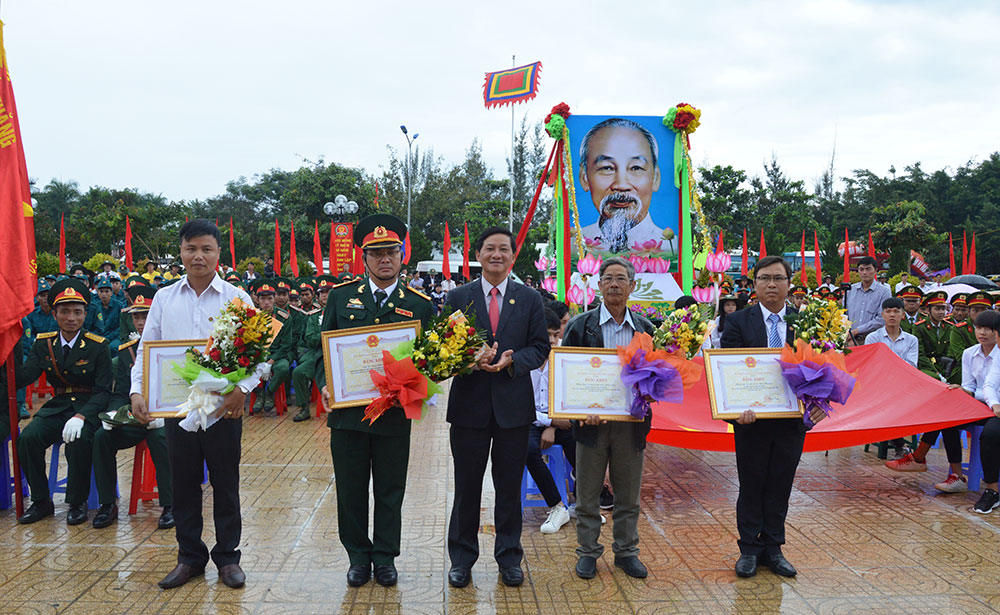 Lâm Hà tổ chức lễ kỷ niệm 30 năm Ngày thành lập huyện