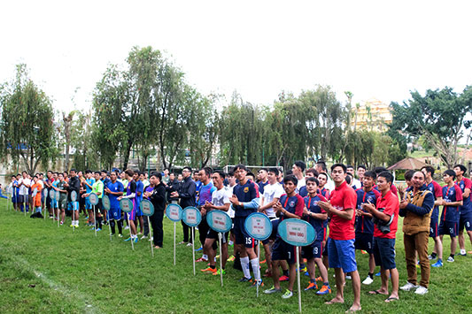 Lễ khai mạc Giải bóng đá Huynh đệ tại Tu viện Don Bosco Đà Lạt. Ảnh: V.Trọng