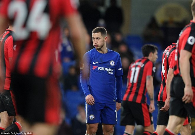  Hazard không thể giúp Chelsea tránh khỏi thảm bại