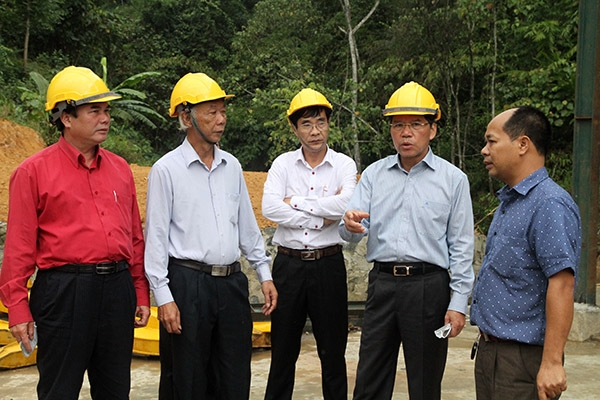 Đồng chí Nguyễn Xuân Tiến, Uỷ viên Trung ương Đảng, Bí thư Tỉnh uỷ Lâm Đồng, thăm Nhà máy xử lý rác thải Bảo Lộc