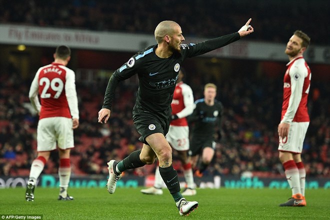 Manchester City gieo sầu cho Arsenal ngay tại thánh địa Emirates