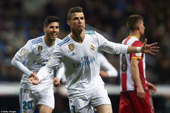 Cristiano Ronaldo ghi 4 bàn, Real Madrid trở lại tốp 3 La Liga