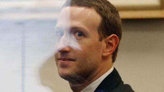 Zuckerberg nhận trách nhiệm trong vụ bê bối rò rỉ thông tin Facebook