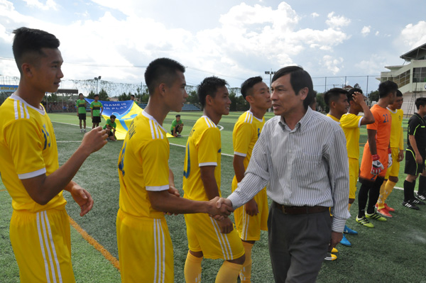 Hạng nhì Lâm Đồng hòa 0-0 trước Phù Đổng FC trên sân khách