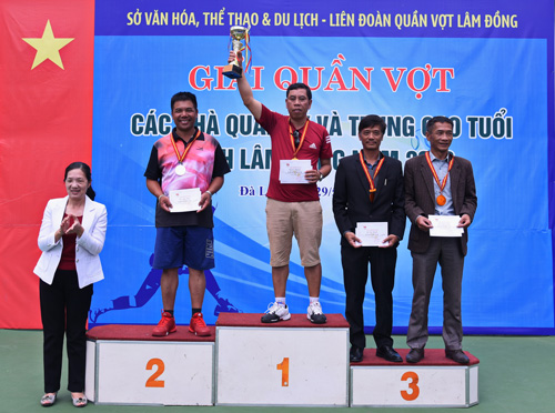 Bế mạc giải quần vợt các nhà quản lý và trung cao tuổi toàn tỉnh Lâm Đồng – 2018