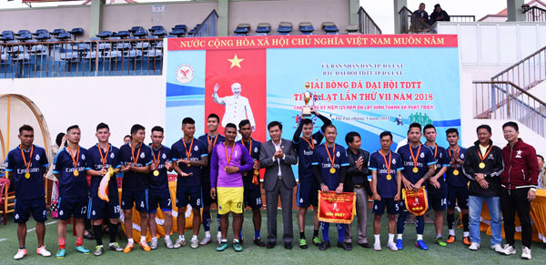 Bế mạc giải bóng đá Đại hội TDTT thành phố Đà Lạt 2018