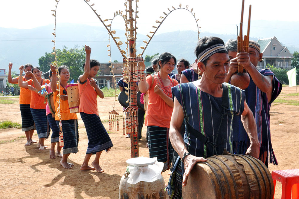 Níu giữ tiếng chiêng ngân (kỳ 2)