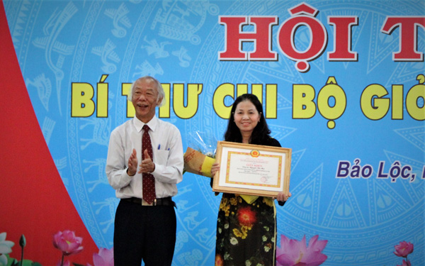Thí sinh Nguyễn Thị Mai đạt giải Nhất Hội thi Bí thư Chi bộ giỏi TP Bảo Lộc