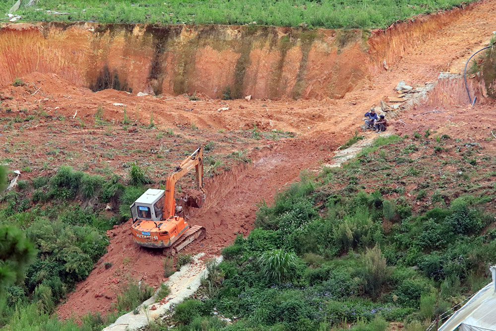 San gạt đất trái phép tại khu vực thung lũng Dinh 3 và khu dân cư An Sơn Đà Lạt