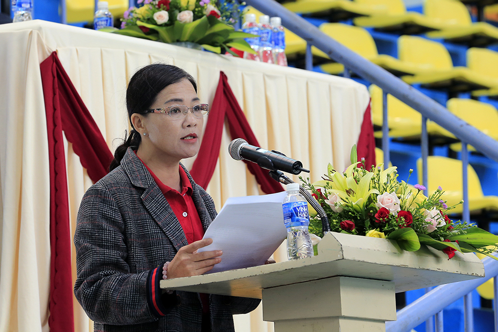 Đồng chí Hồ Thị Lan – Tổng Biên tập Báo Lâm Đồng phát biểu khai mạc hội thao