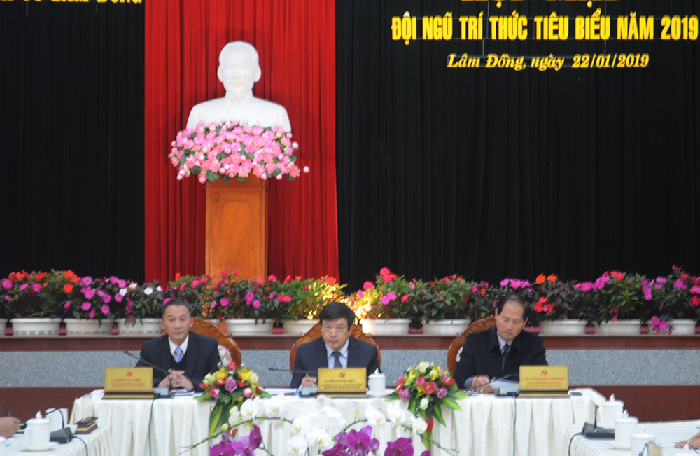 Thường trực Tỉnh ủy Lâm Đồng gặp mặt đội ngũ trí thức tiêu biểu