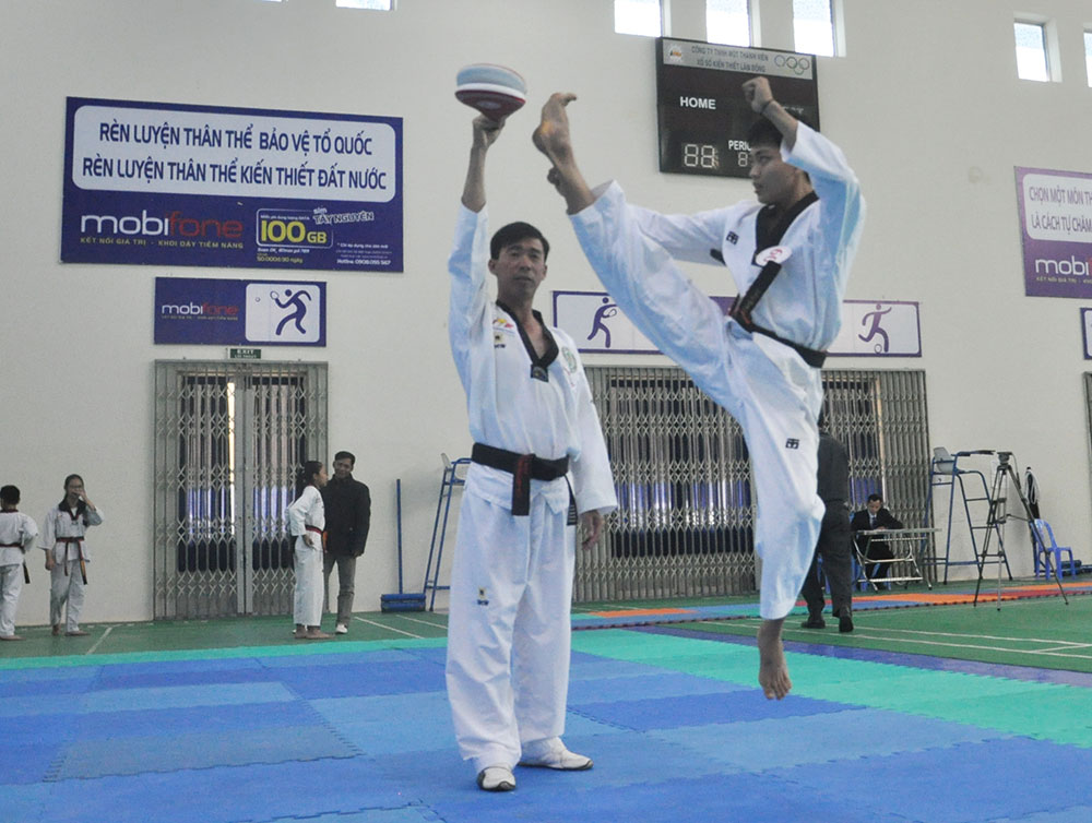 Biểu diễn quyền thuật trong kỳ thi nâng đẳng Taekwondo hằng năm