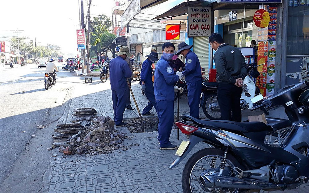 Công trình Đô thị Bảo Lộc đã tiến hành khắc phục cống nước thải bị xì