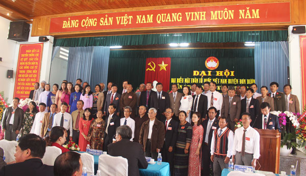 Ra mắt Đại hội