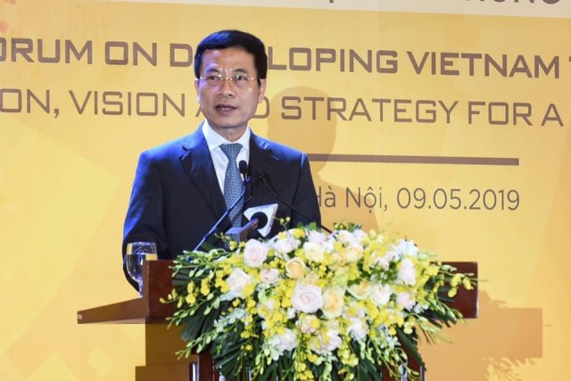 Bộ trưởng Nguyễn Mạnh Hùng phát biểu tại Diễn đàn quốc gia phát triển doanh nghiệp công nghệ Việt Nam.