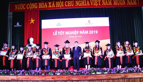 Đại học Yersin Đà Lạt: Trao bằng tốt nghiệp cho 160 tân cử nhân và tân kiến trúc sư niên khóa 2015 - 2019