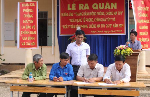 Ra quân hưởng ứng "Ngày toàn dân phòng chống ma túy"