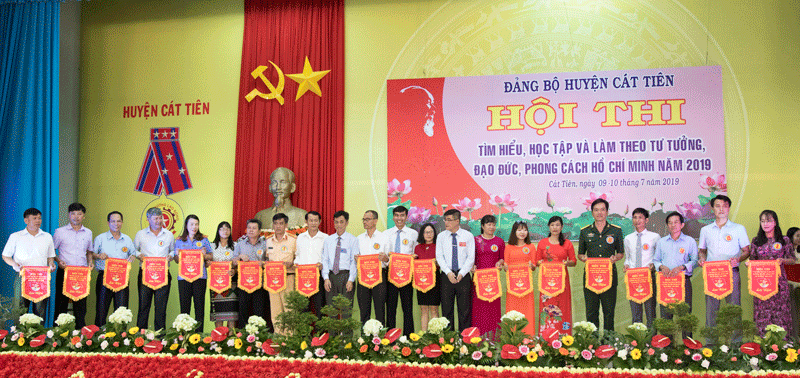 Cát Tiên: Khai mạc Hội thi "Tìm hiểu, học tập và làm theo tư tưởng, đạo đức, phong cách Hồ Chí Minh"