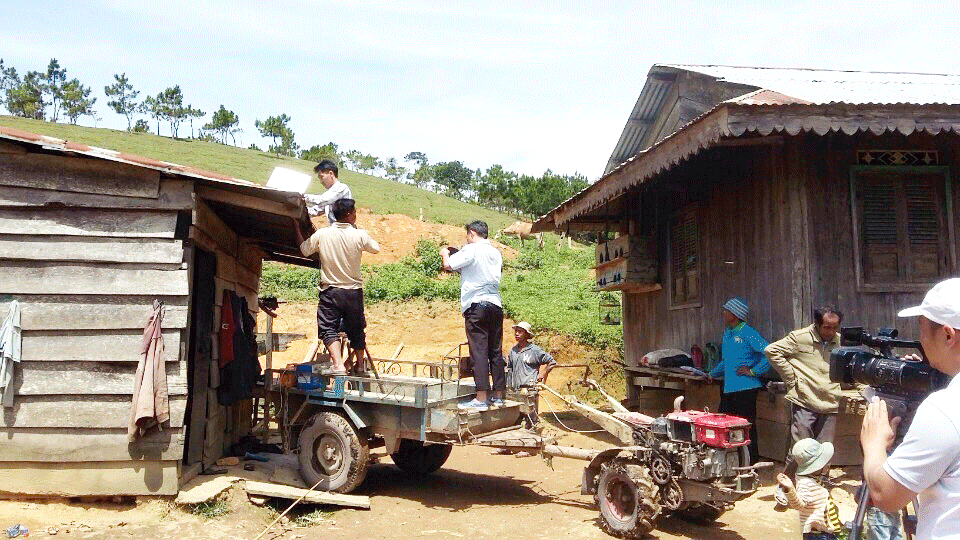 Ðiện sáng cho các hộ ở xa điện lưới